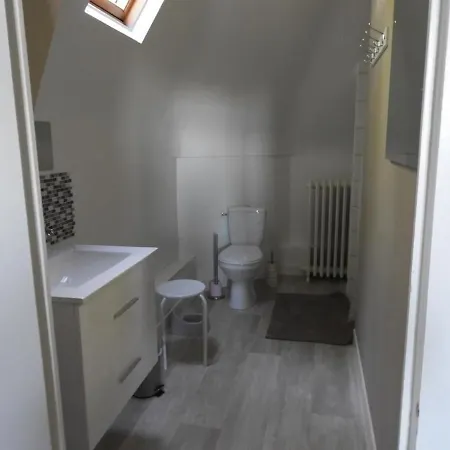 Holiday home De Charme Au Mans, 4 Chambres, Grand Jardin, Terrasse, Wi-fi, Proche Commerces - Fr-1-410-318